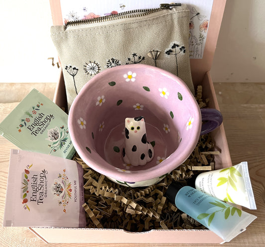 Millie's Pottery Purple Flower and Little Daisies with Peek-a-boo Black and White Cat Gift Set
