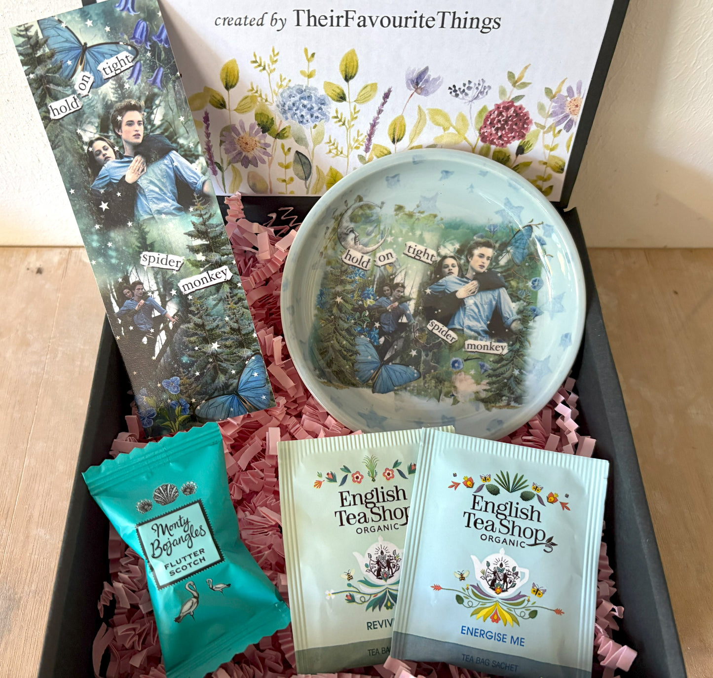 Millie's Pottery Twilight 'Hold on tight Spider Monkey' Trinket Dish and Book Mark Gift Set