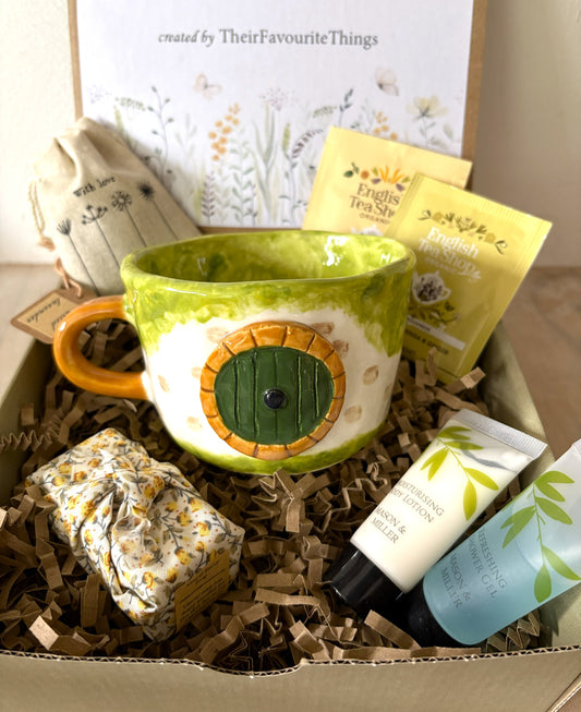 Millie's Pottery Hobbit Door Hand Made Mug Gift Set