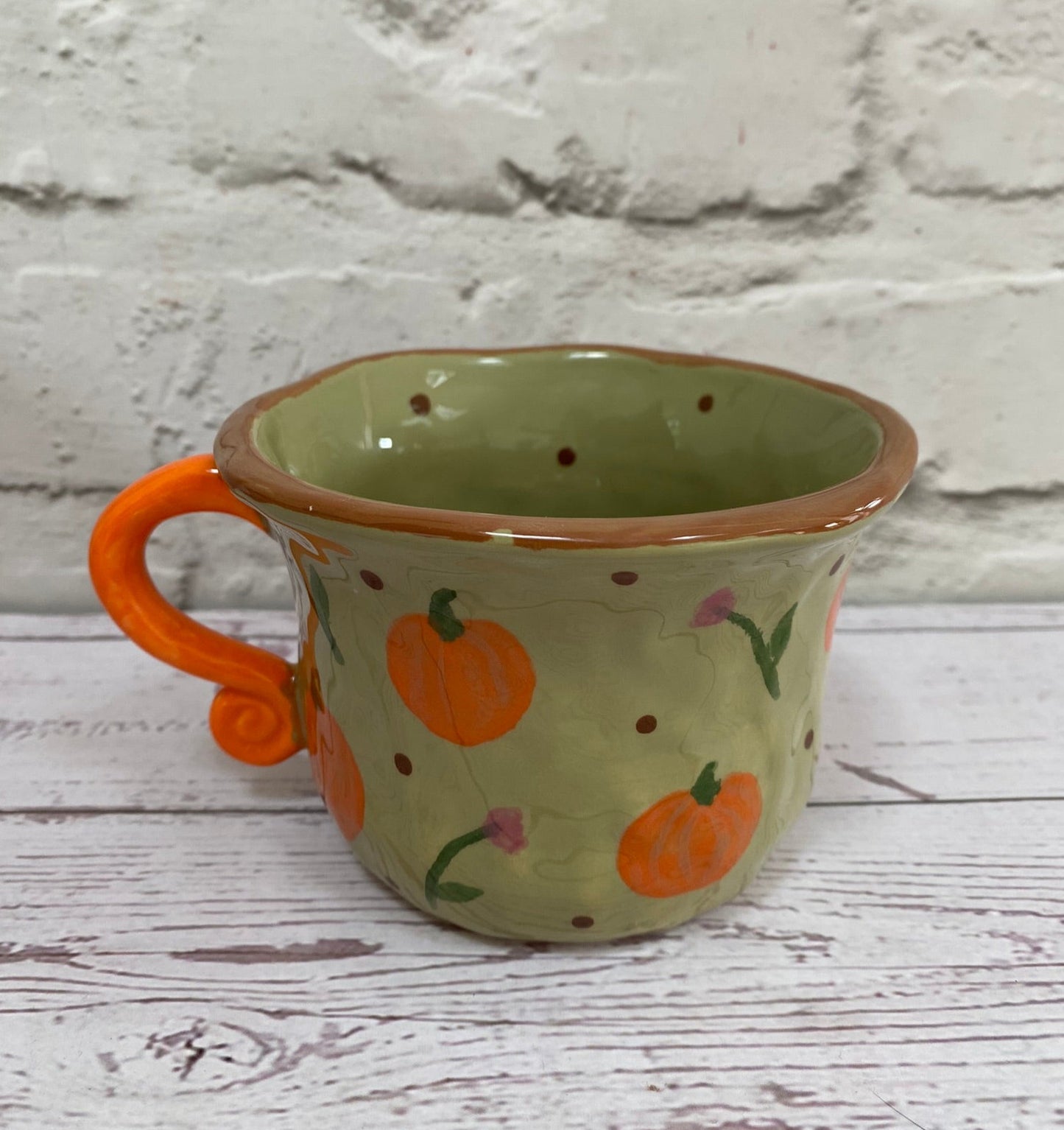 Millie's Pottery Pumpkins and Tulips with Peek-a-boo Toadstool Mug Gift Set