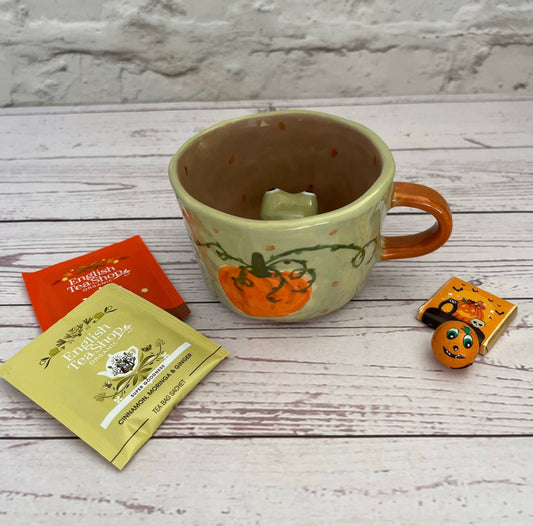 Millie's Pottery Large White and Orange Pumpkins on Green with Peek-a-boo Frog Mug Gift