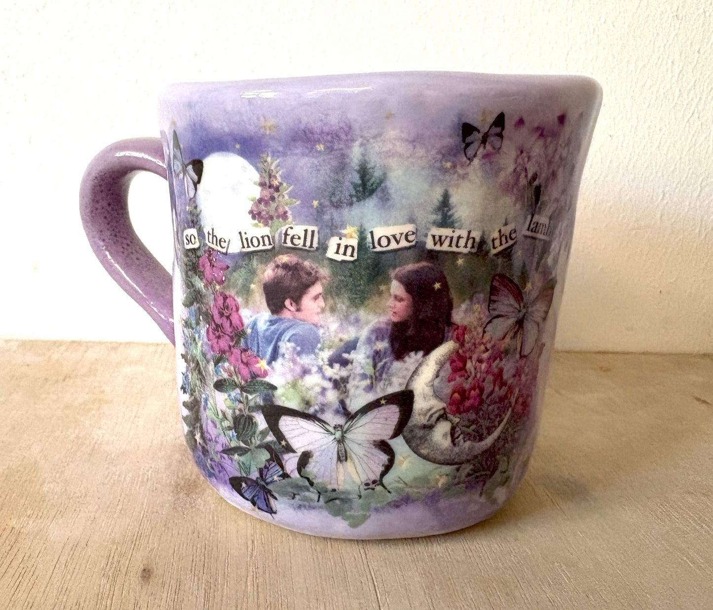 Millie's Pottery Twilight 'So the Lion Fell in Love with the Lamb' Small Mug