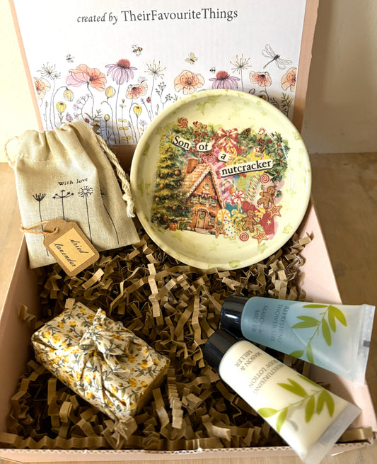 Millie's Pottery Christmas Trinket Dish Set - Elf Son of a Nutcracker