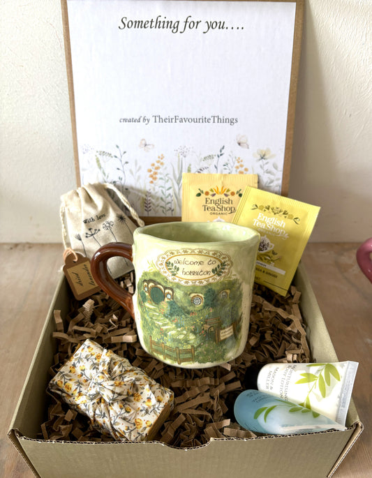 Millie's Pottery Hobbiton Mug Gift Set