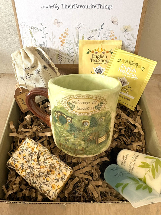 Millie's Pottery Hobbiton Mug Gift Set