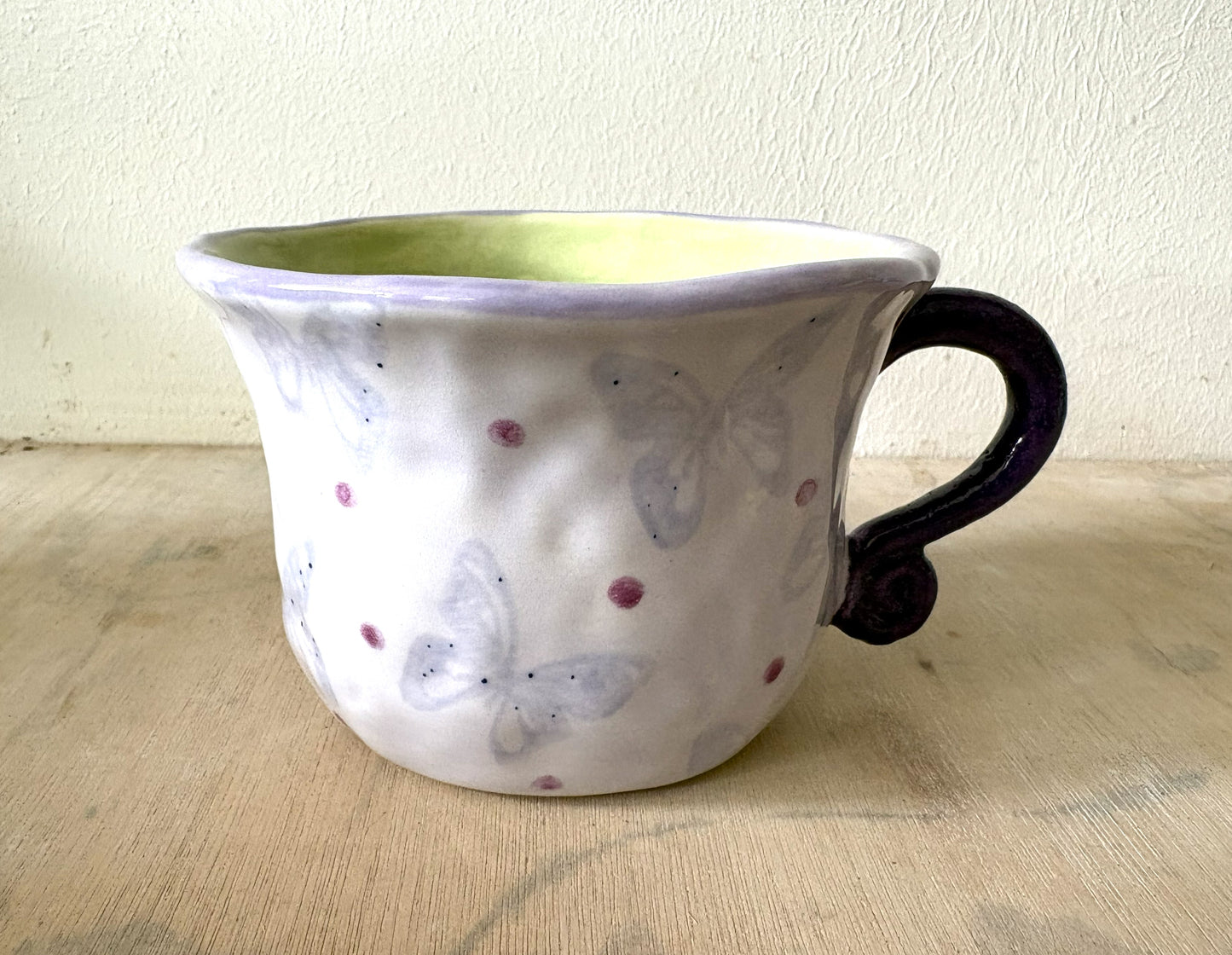 Millie's Pottery Twilight 'Lion and Lamb' Large Scroll Handle Mug Gift